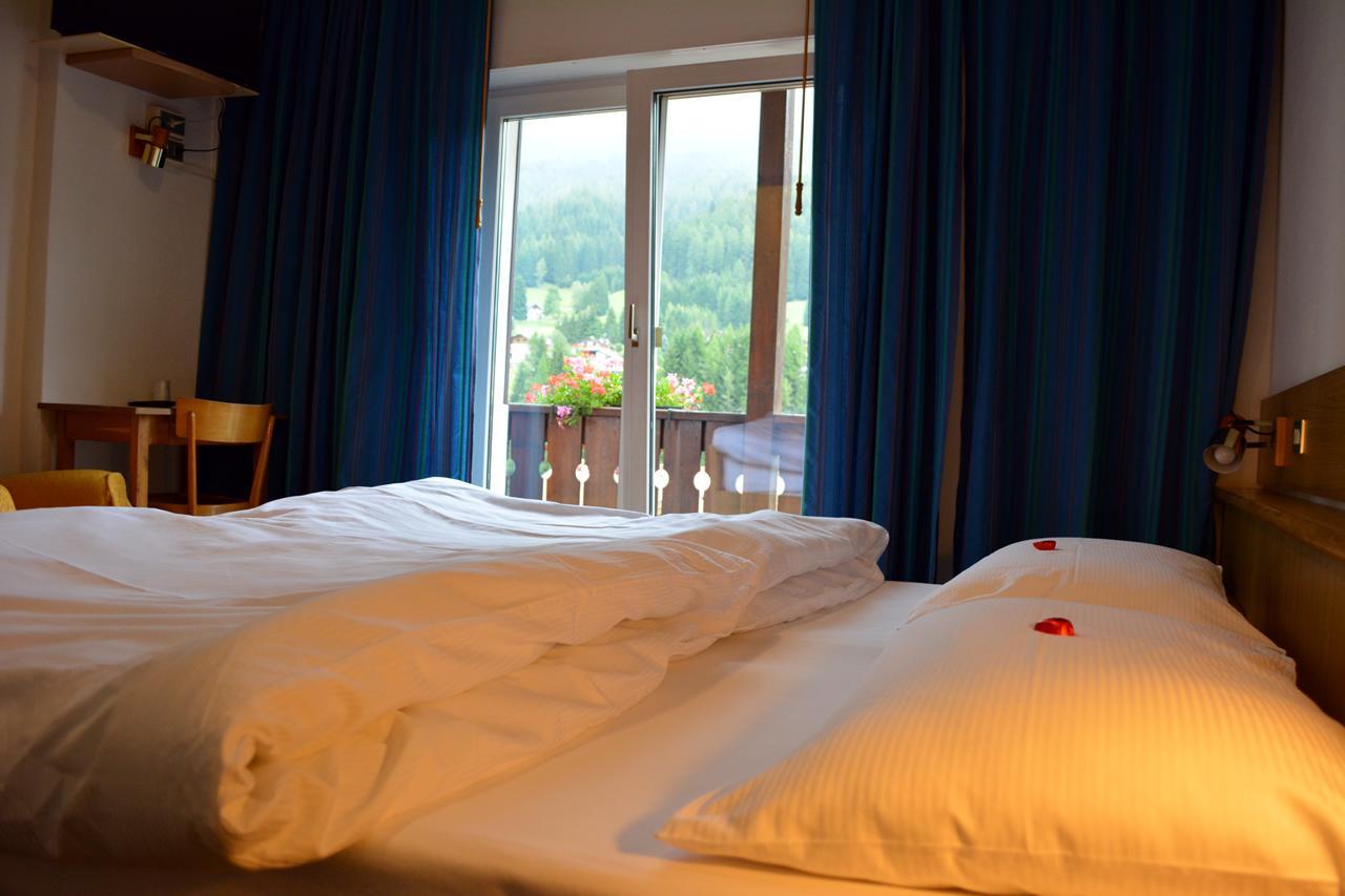 Hotel Val Di Fassa Soraga Buitenkant foto